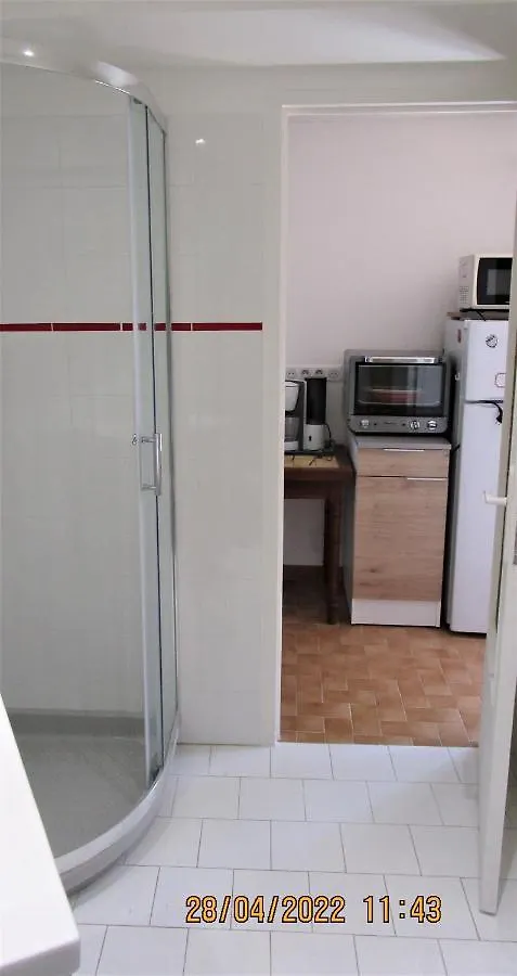 Nice - Studio Independant En Villa - Mer Ville Calme Jardinet Holiday home